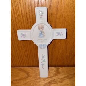 Vintage Precious Moments Jesus Loves Me Porcelain Cross Wall Hanging (Boy)